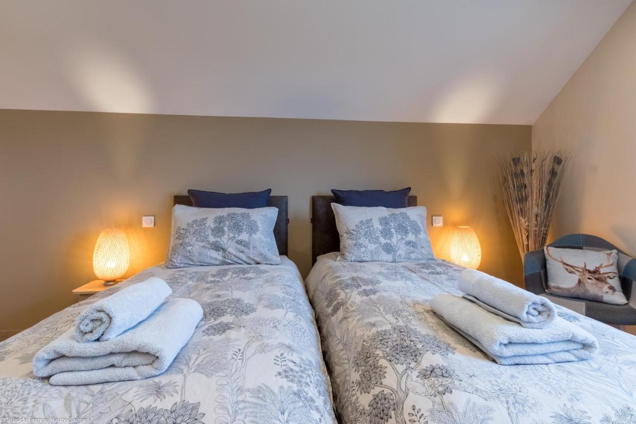 Au Domaine Du Cerf Bed & Breakfast Vyans-le-Val Room photo